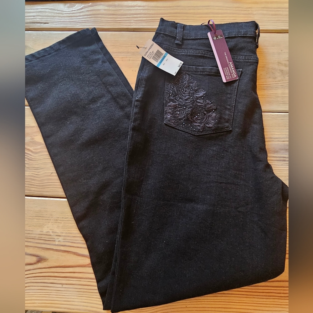 Gloria Vanderbilt Jeans NWT size 12